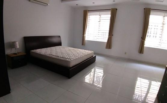 villa for rent in district D2200432 (3)